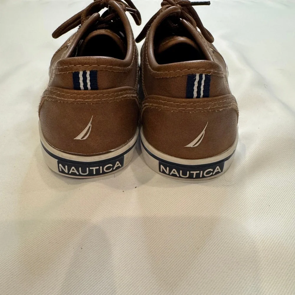 Nautica Moulouya Boat Shoes‎ Kids Size 2 Brown Faux Leather Sneaker